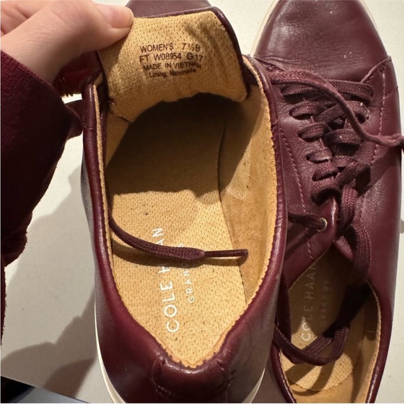 Cole Haan Grand Crosscourt Leather Sneakers
Tennis Shoe Size 7.5 - Picture 5 of 6